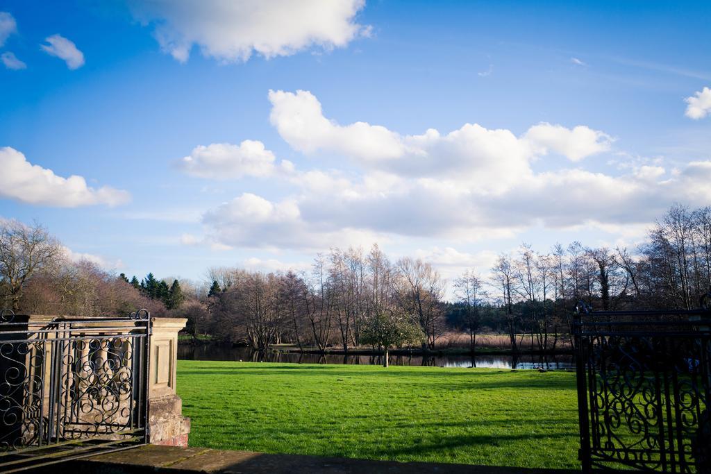 Lynford Hall Hotel Mundford Exteriör bild