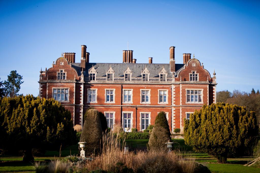 Lynford Hall Hotel Mundford Exteriör bild