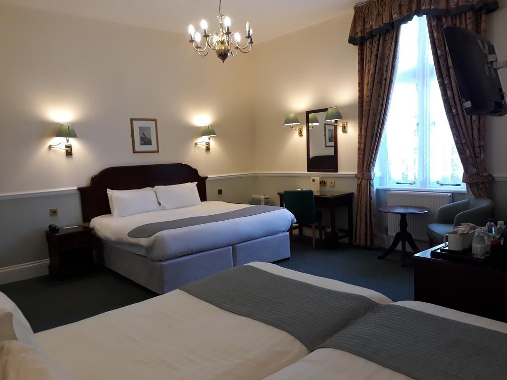 Lynford Hall Hotel Mundford Exteriör bild