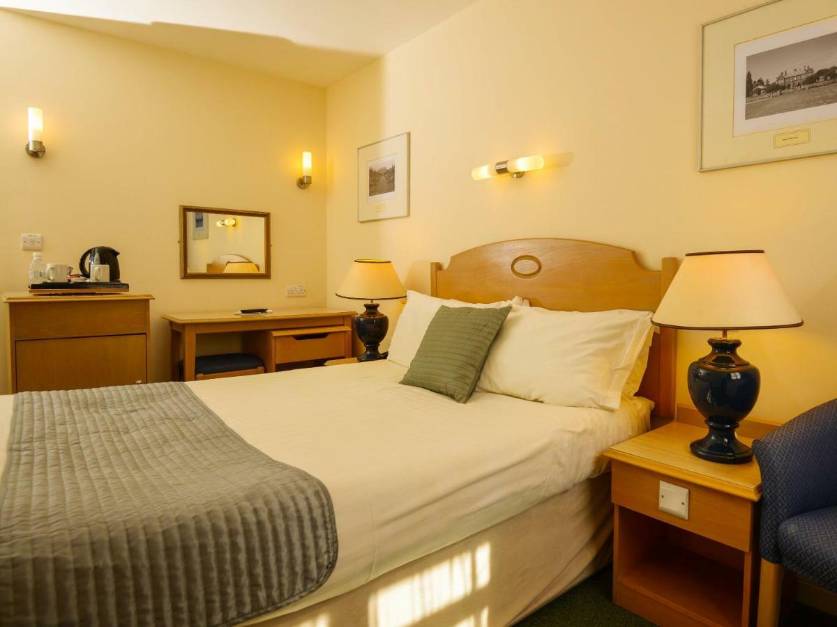 Lynford Hall Hotel Mundford Exteriör bild