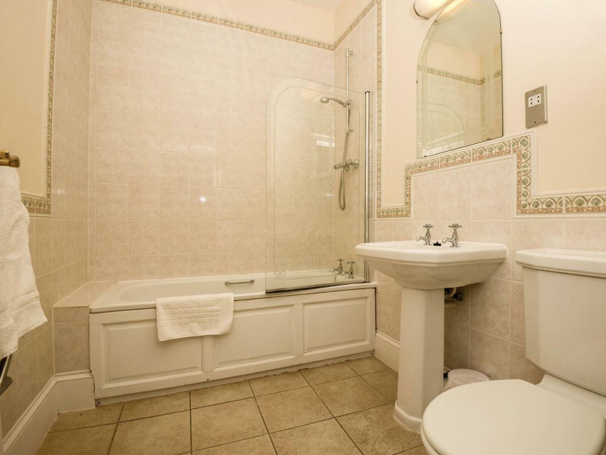 Lynford Hall Hotel Mundford Rum bild